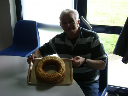 Alain et son premier gâteau !!